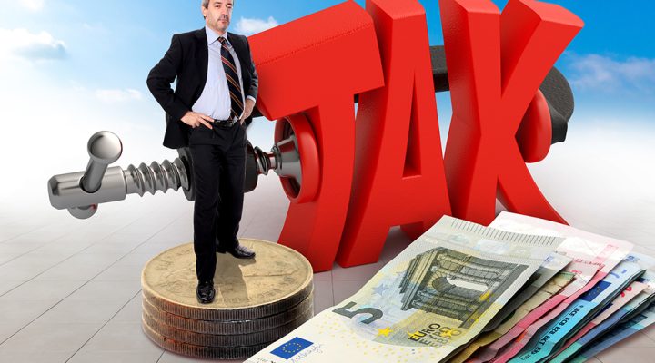 Από το 2024 το τεκμαρτό εισόδημα των ελ. επαγγελματιών δεν θα μπορεί να είναι κατώτερο του βασικού μισθού